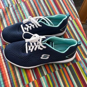 Skechers Navy with Teal Trim Women's Athletic Lace-Up Sneakers size 9 wide fit